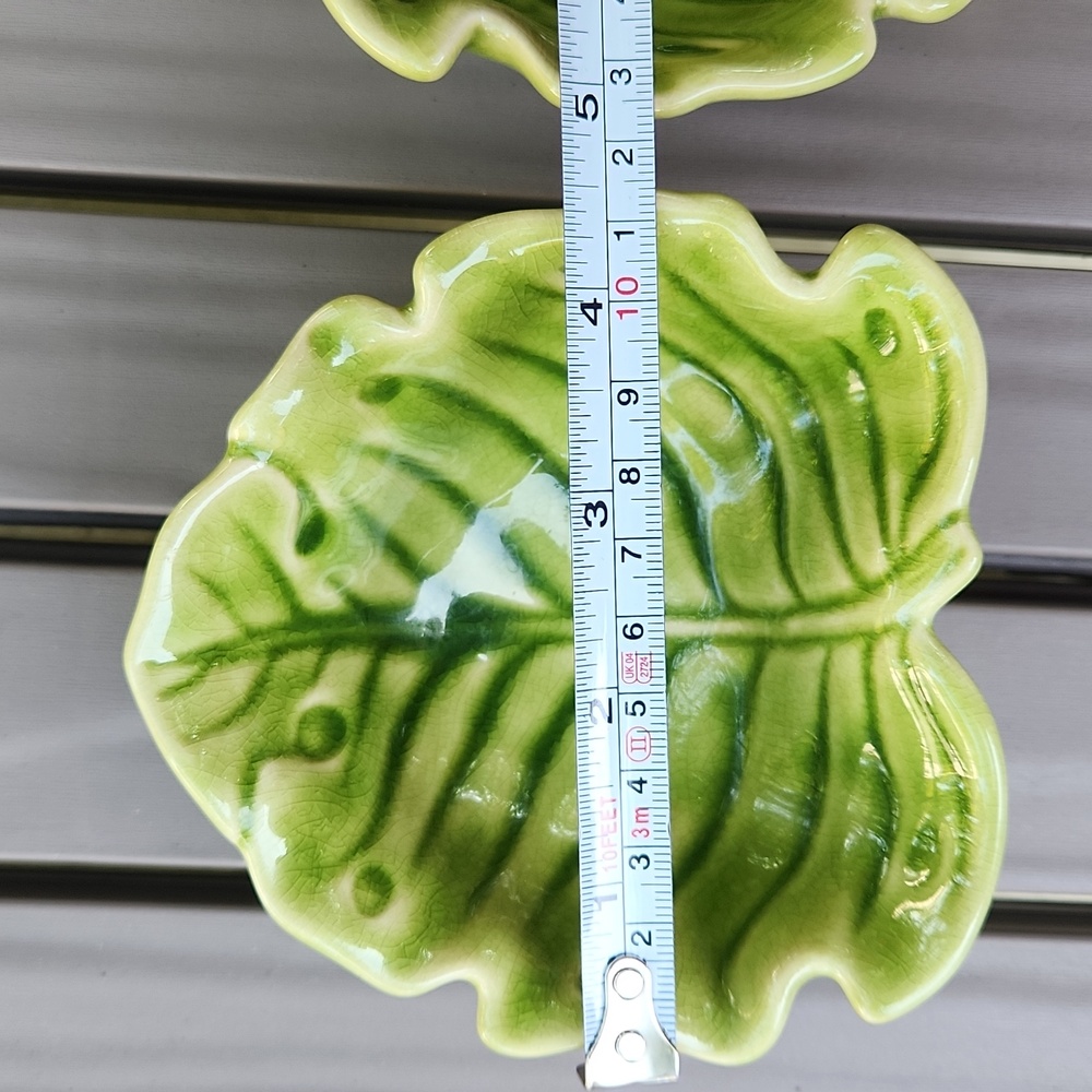 Monterey Collection Leaf-Shaped Ceramic Bowls Green Small Set Of 2 - Picture 11 of 13